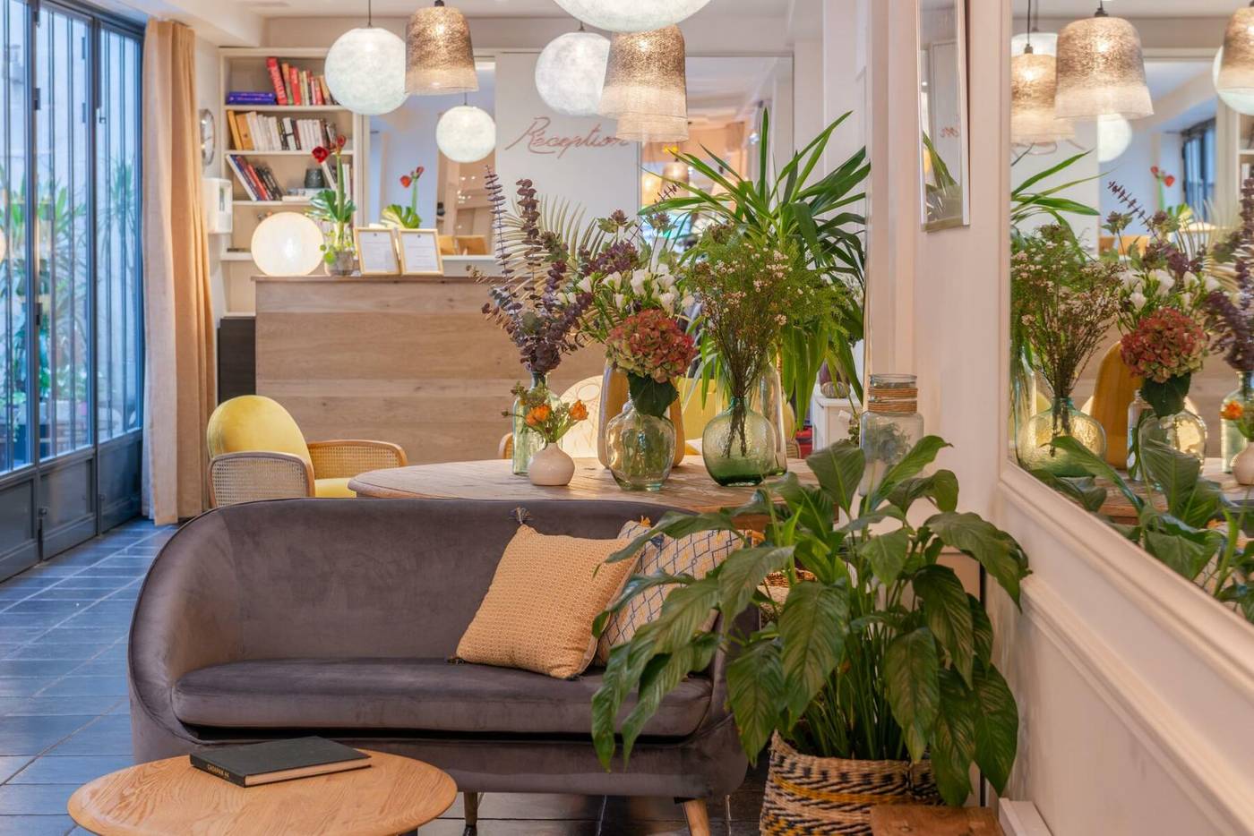 29-Lepic-Montmartre-Lobby-4