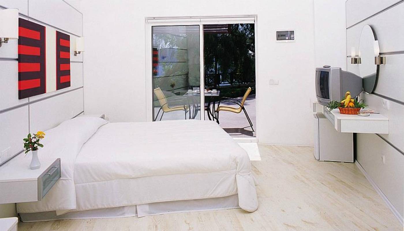 Bodrum-Holiday-Resort-and-Spa-Room-19