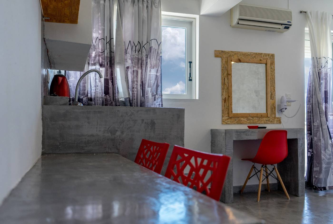 Family House Apartments