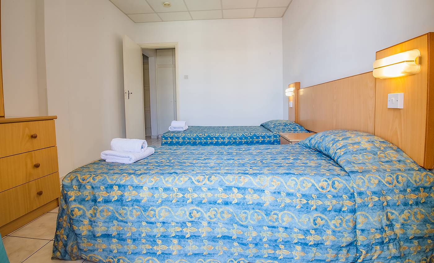 Green-Bungalows-Hotel-Apartments-Room-27