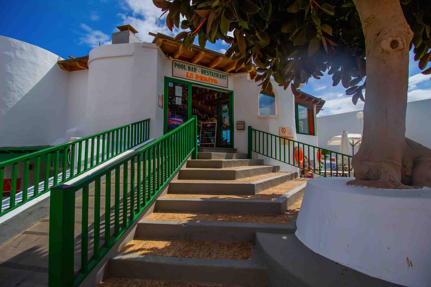 La-Pe----ita-Sports-and-Entertainment-19