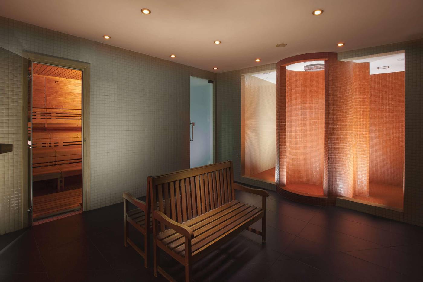 Hilton-Prague-Sports-and-Entertainment-66