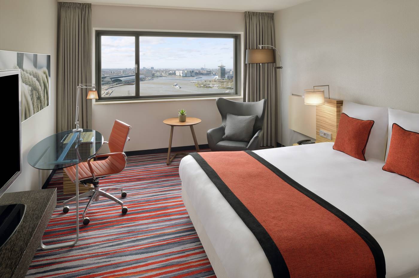 Movenpick-Amsterdam-City-Room-11