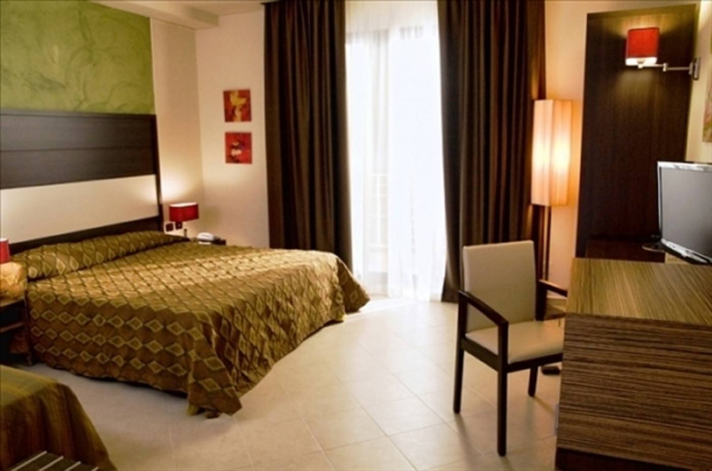 Viola-Palace-Hotel-Room-21