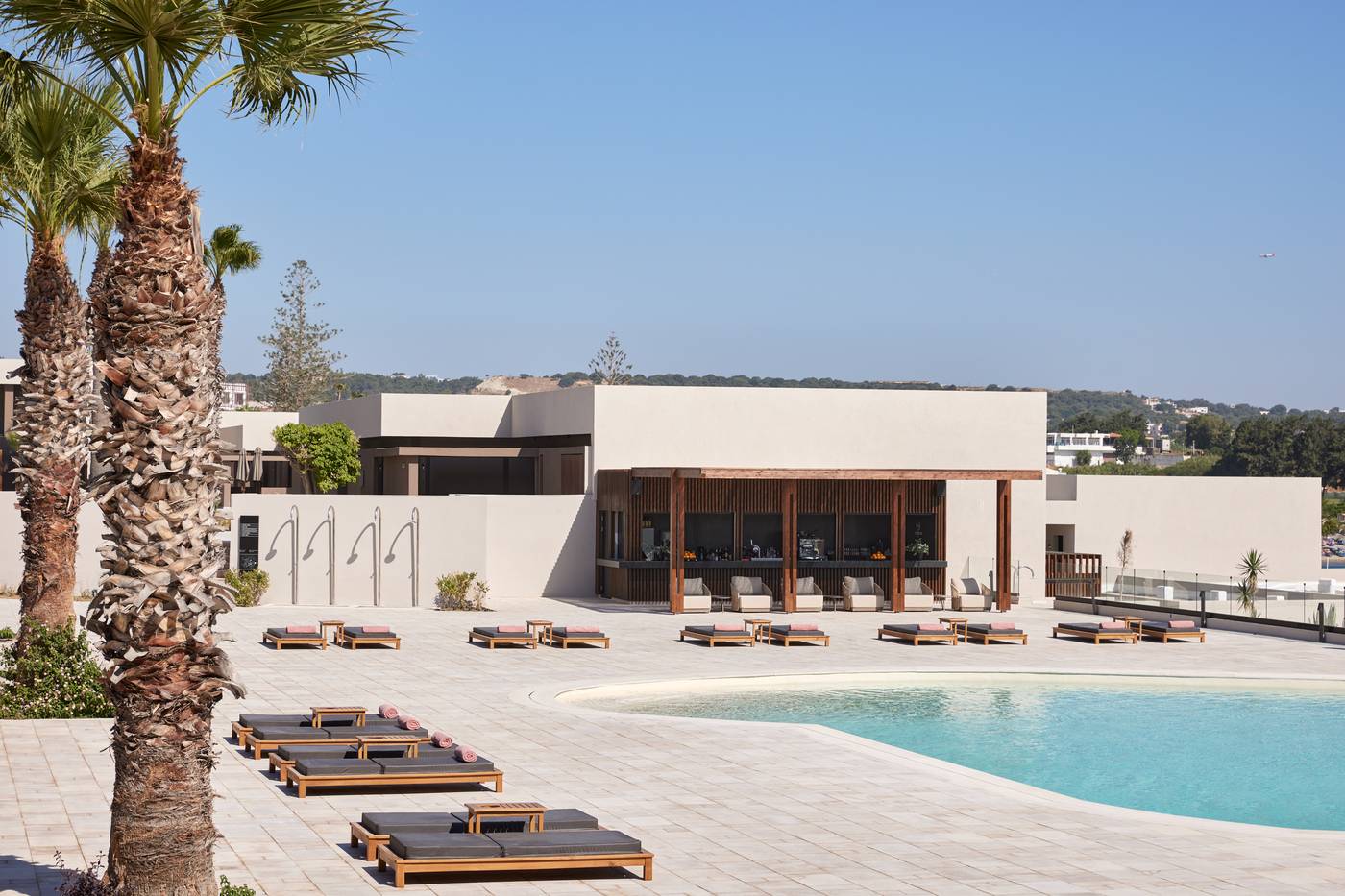 Elissa-Adults-Only-Lifestyle-Beach-Resort-Bar-1