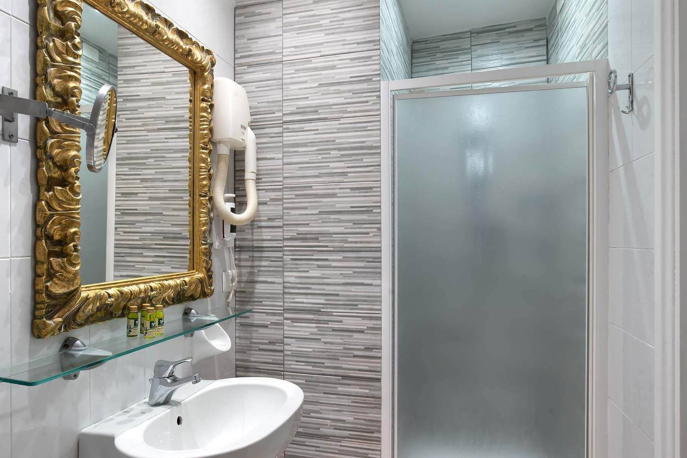 Machiavelli-Palace-Room-73