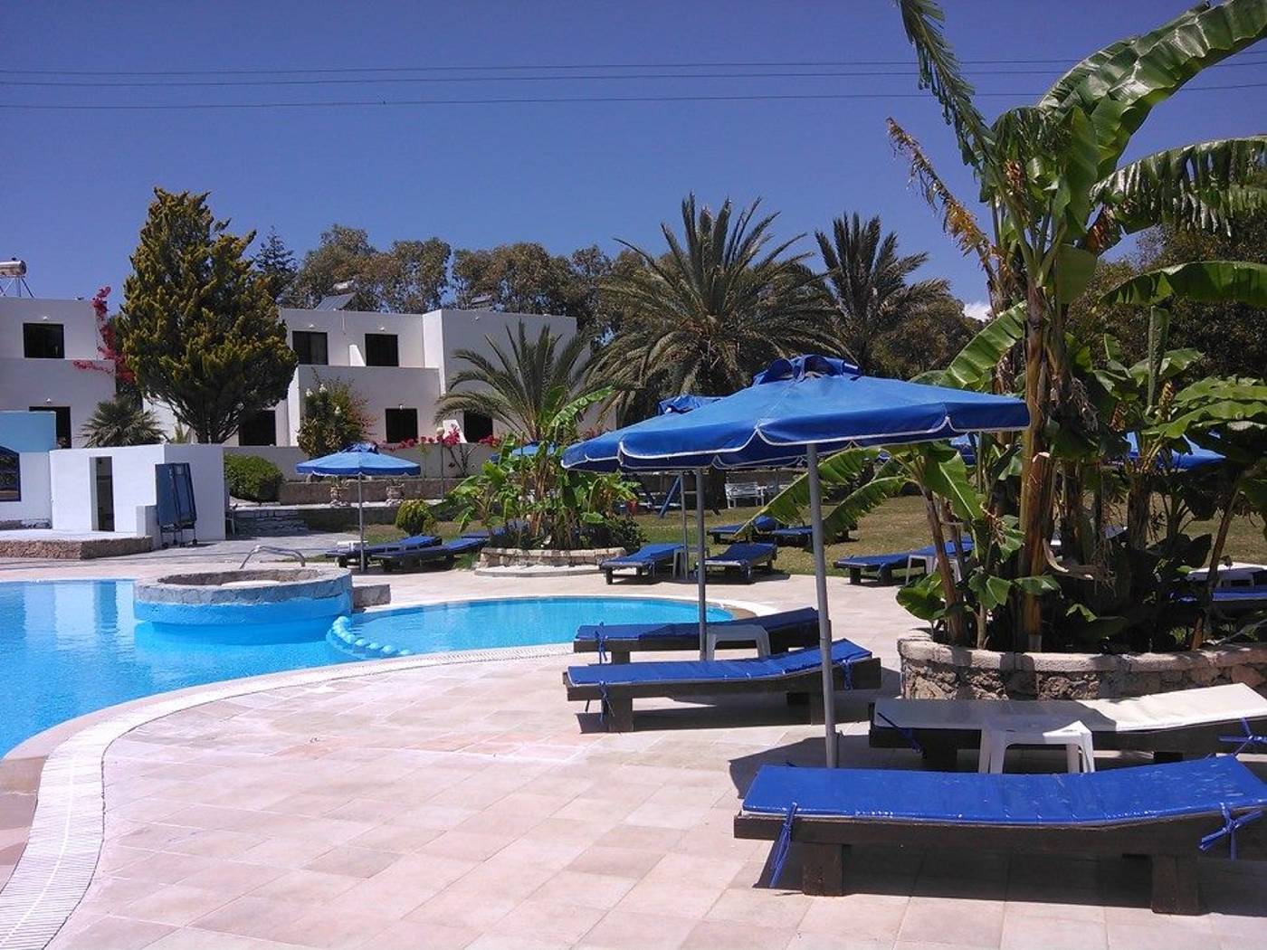 Kabanaris-Bay-Pool-2