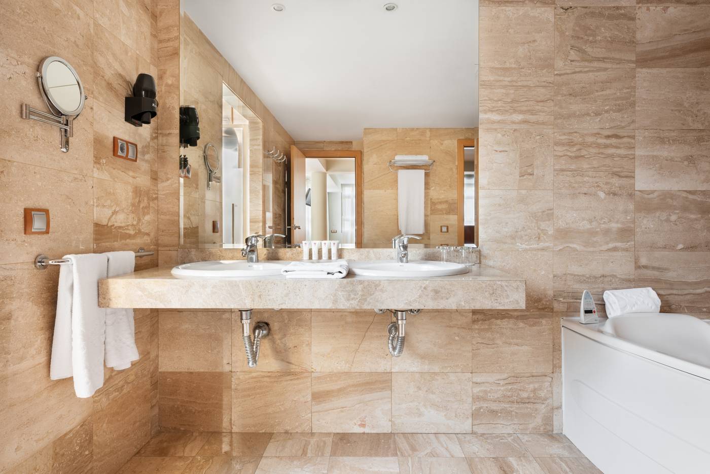 EXE-Las-Palmas-Room-36