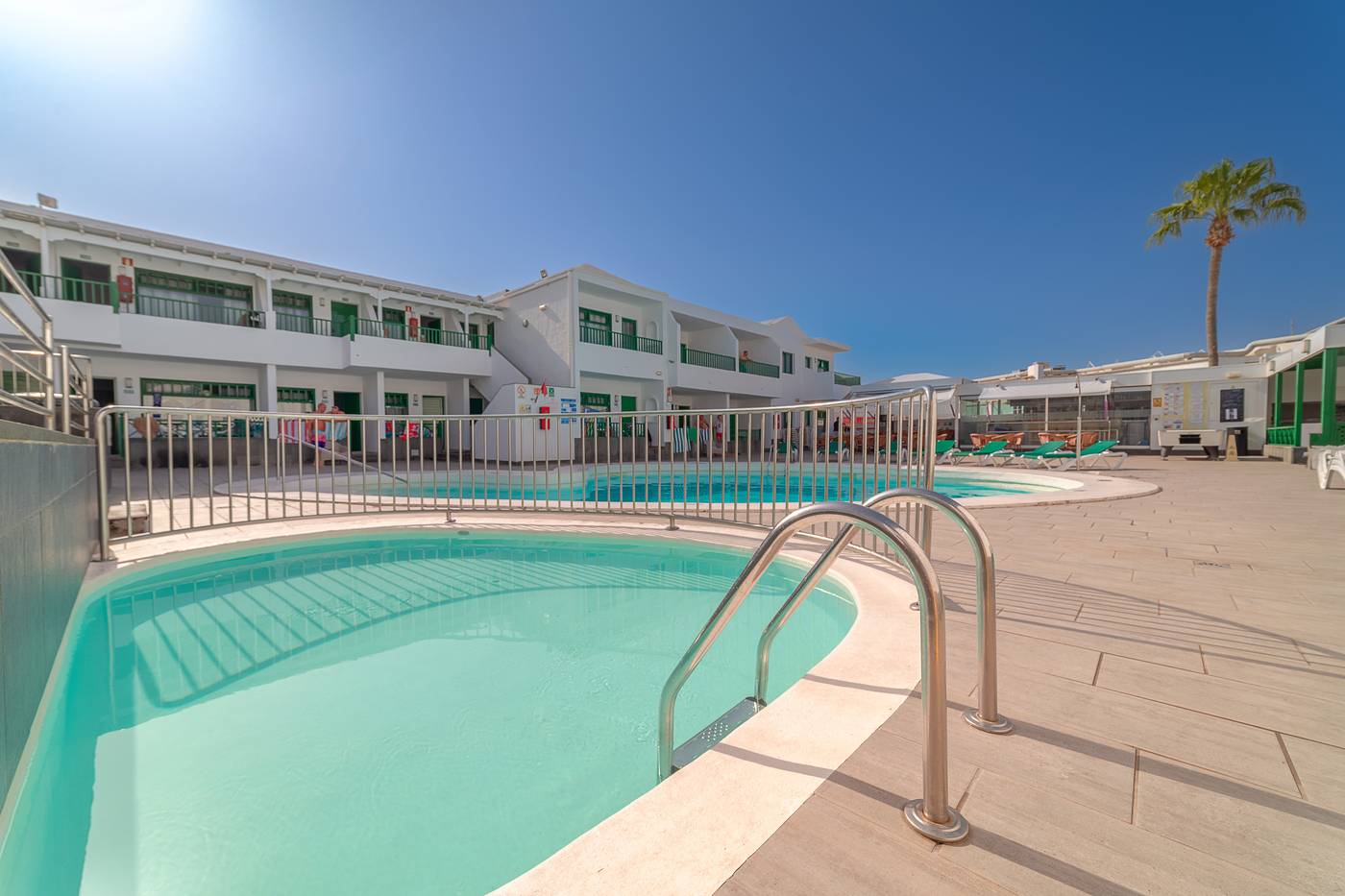 Elena-Apartamentos-General-view-1