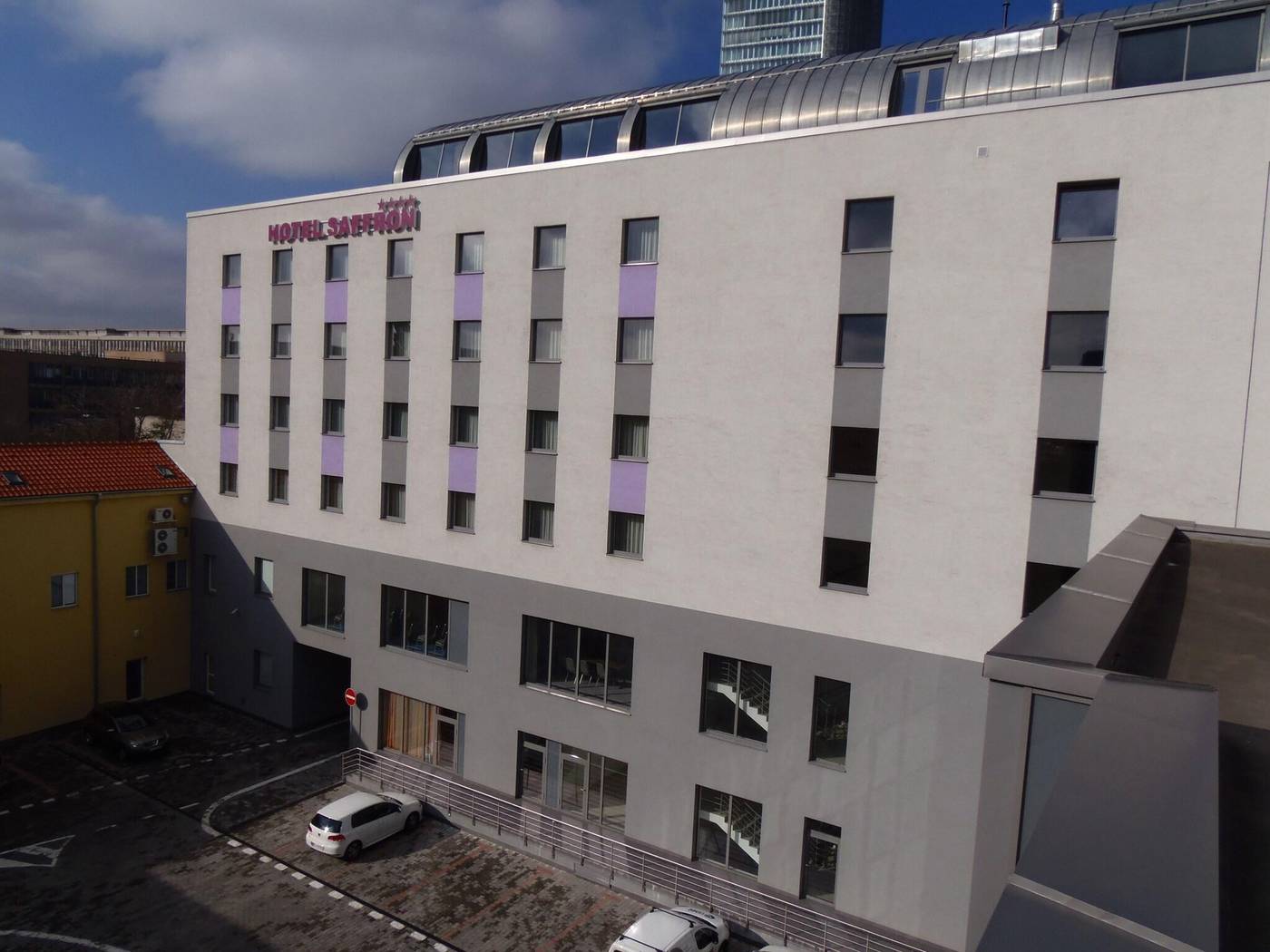 Saffron-Slovakia-Bratislava-General view-1