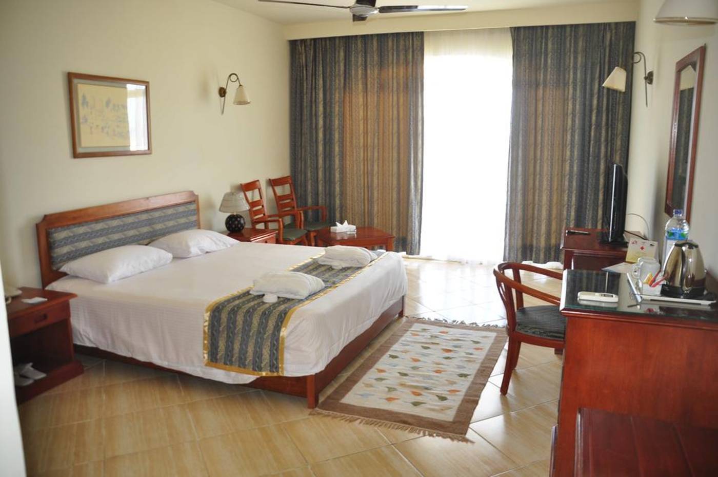 Harmony-Makadi-Bay-Hotel-and-Resort-Room-18