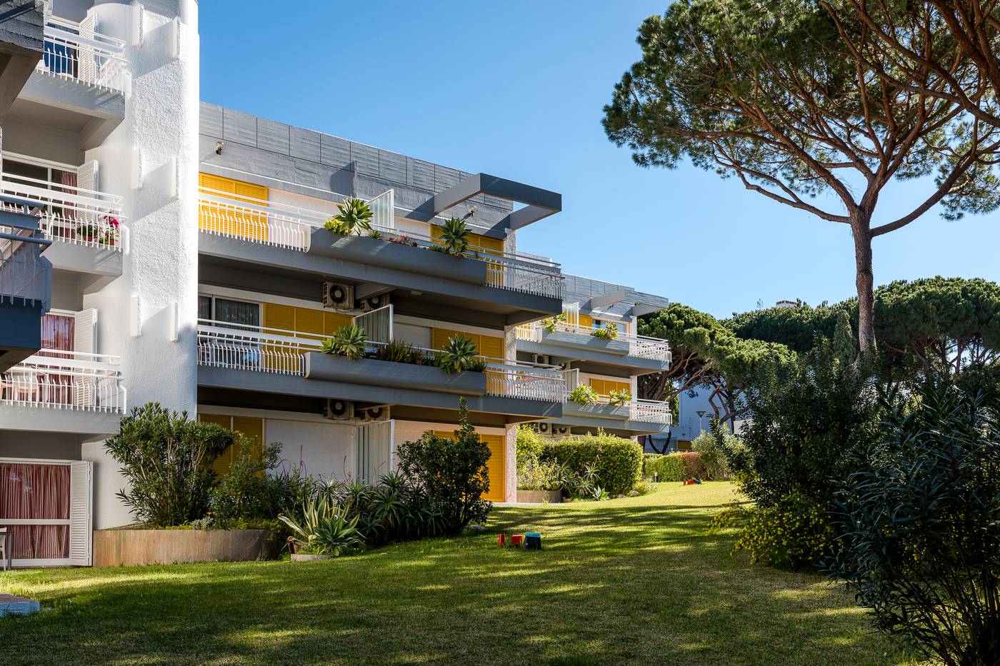 Pinhal-da-Marina-Hotel-General-view-12