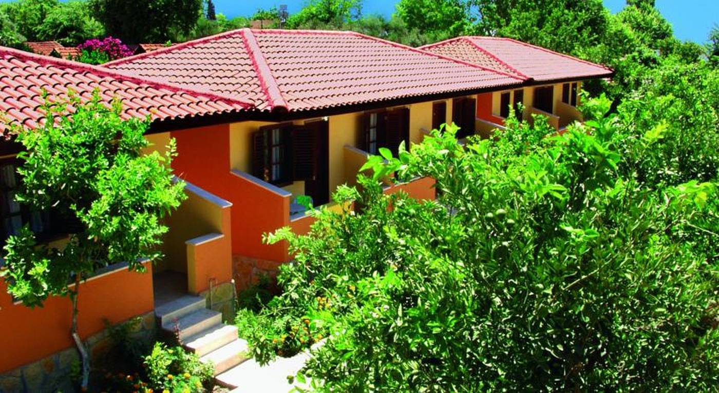 Ozlem-Garden-General-view-6