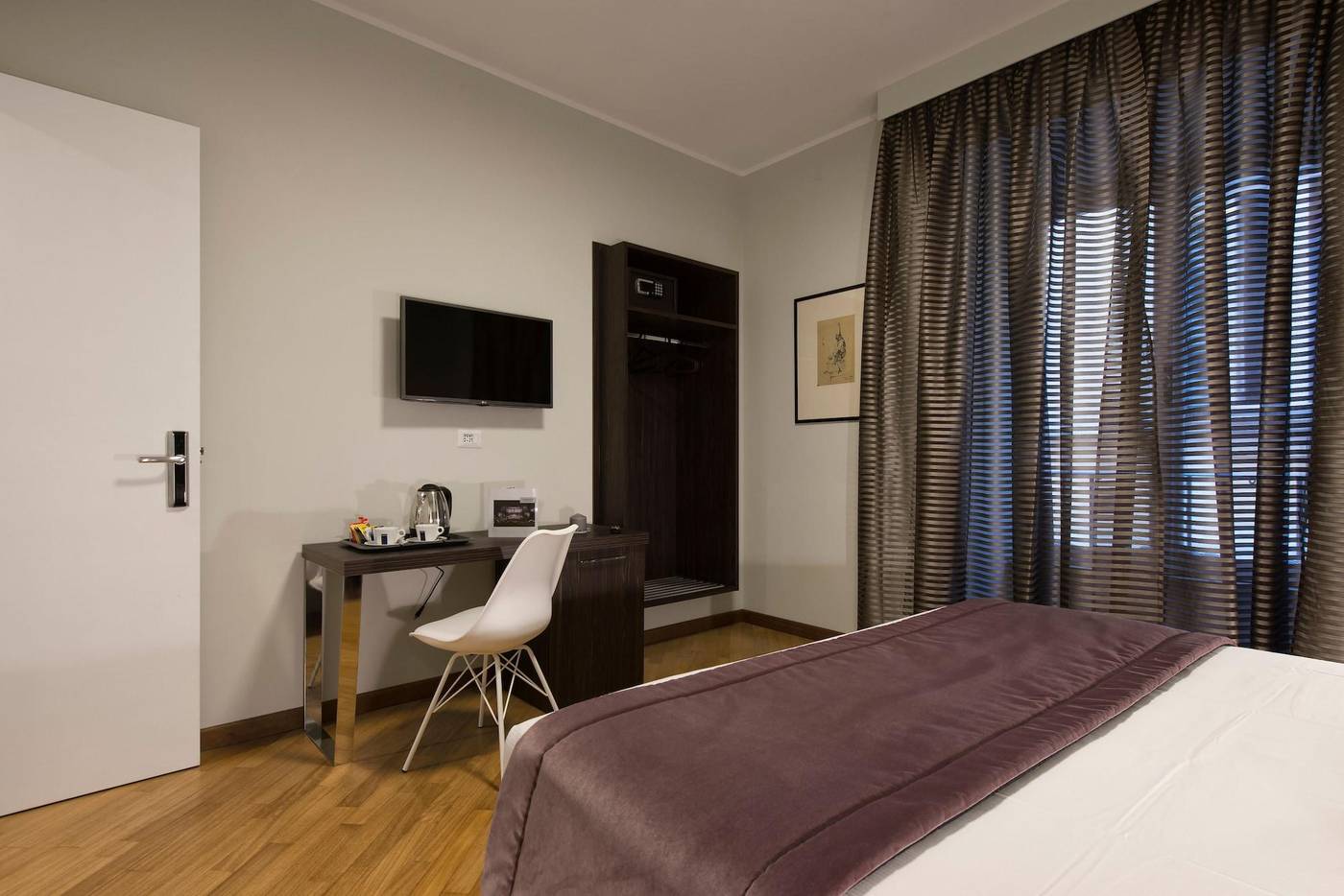 Vittoriano-Suite-Room-15