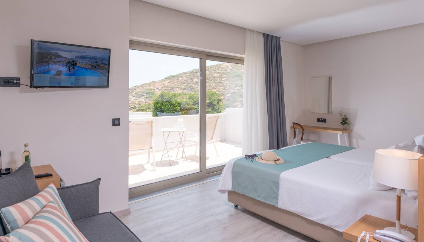 Athina-Palace-Resort---Spa-Room-28