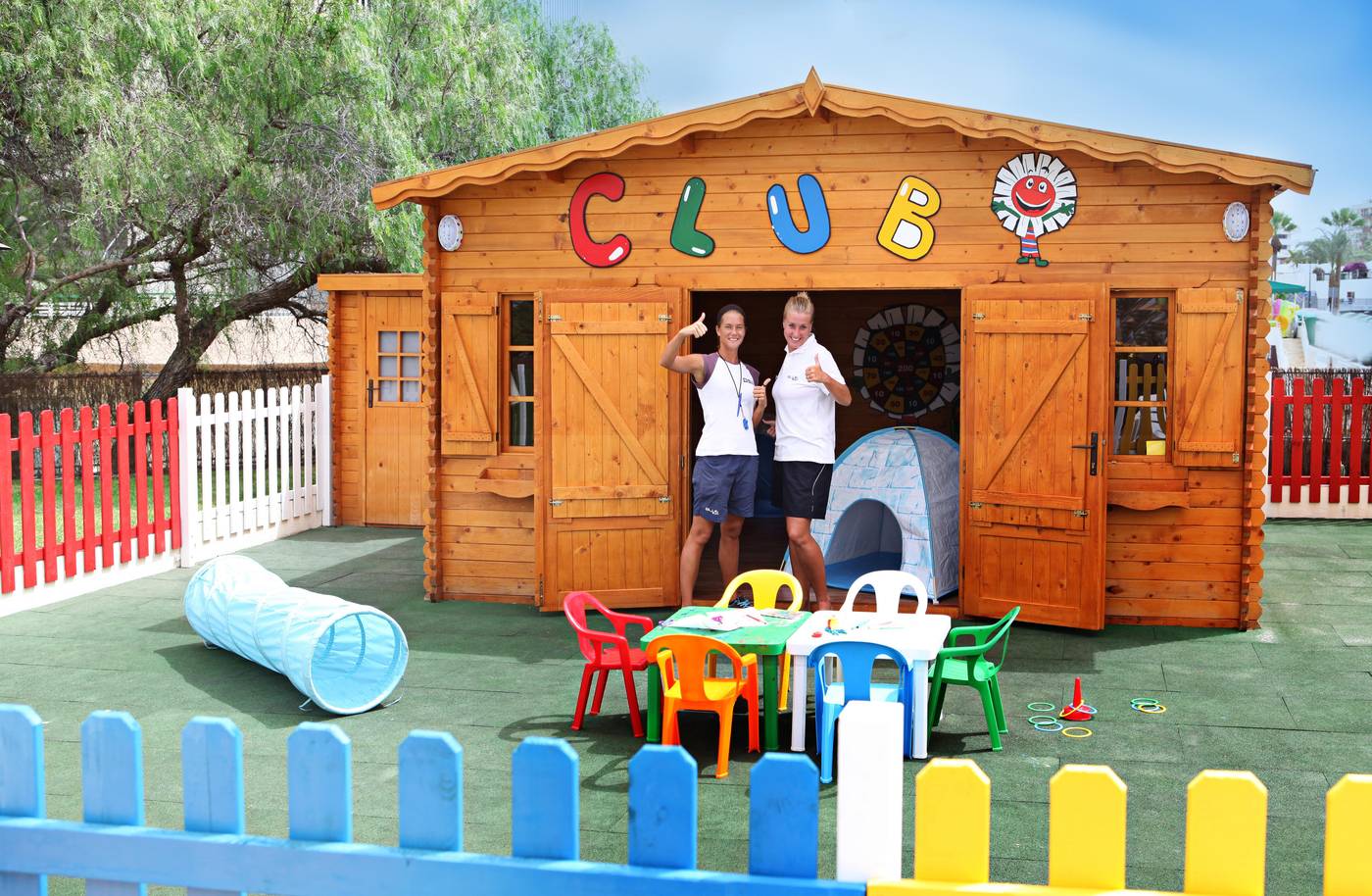 H10-Las-Palmeras-Sports-and-Entertainment-50