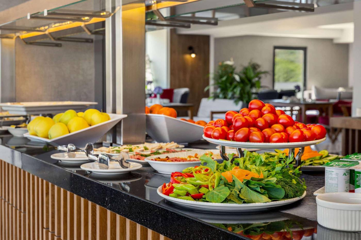 Ramada-Encore-By-Wyndham-Istanbul-Airport-Restaurant-24