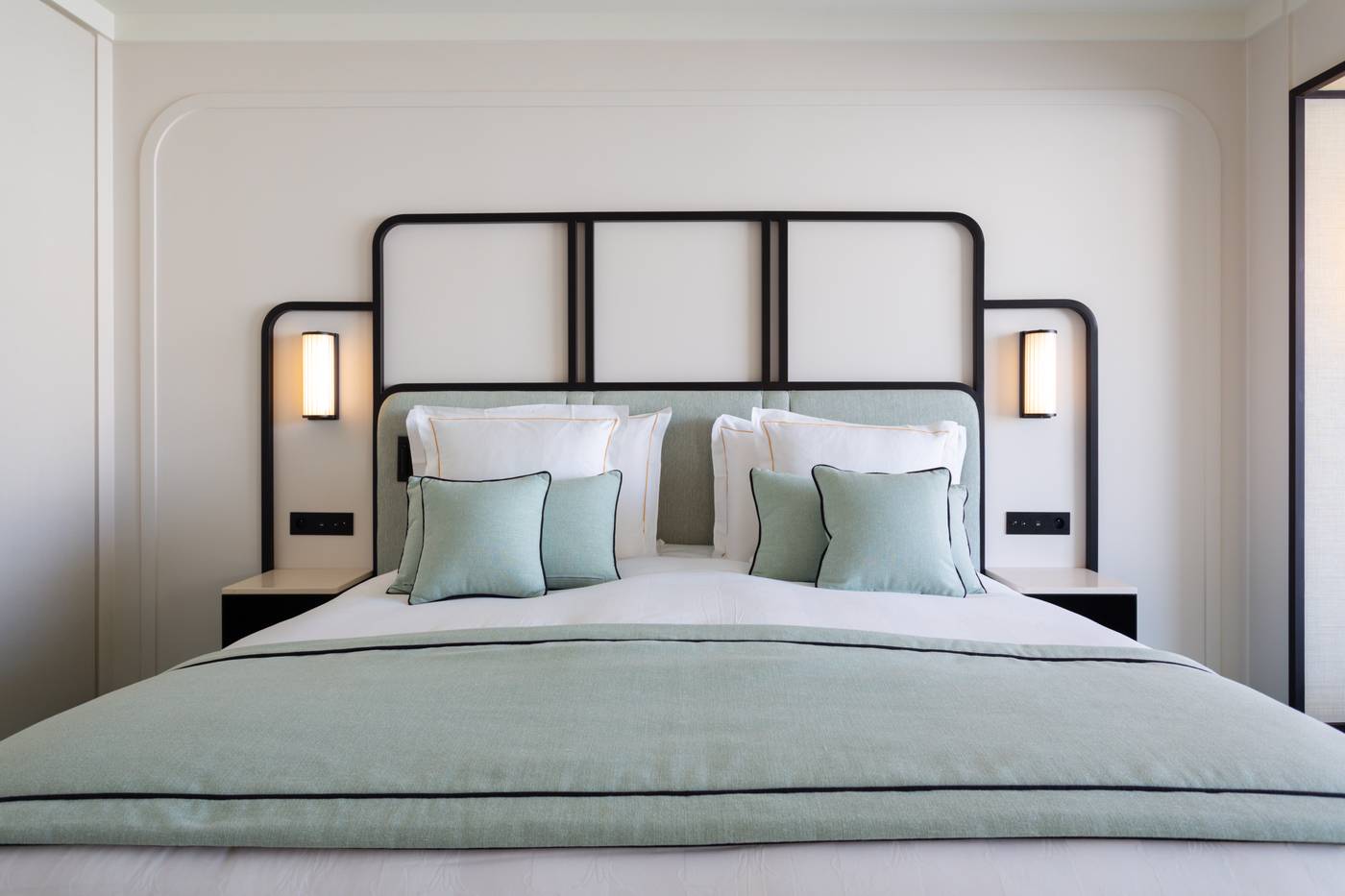 Le-Grand-Hotel-Room-36