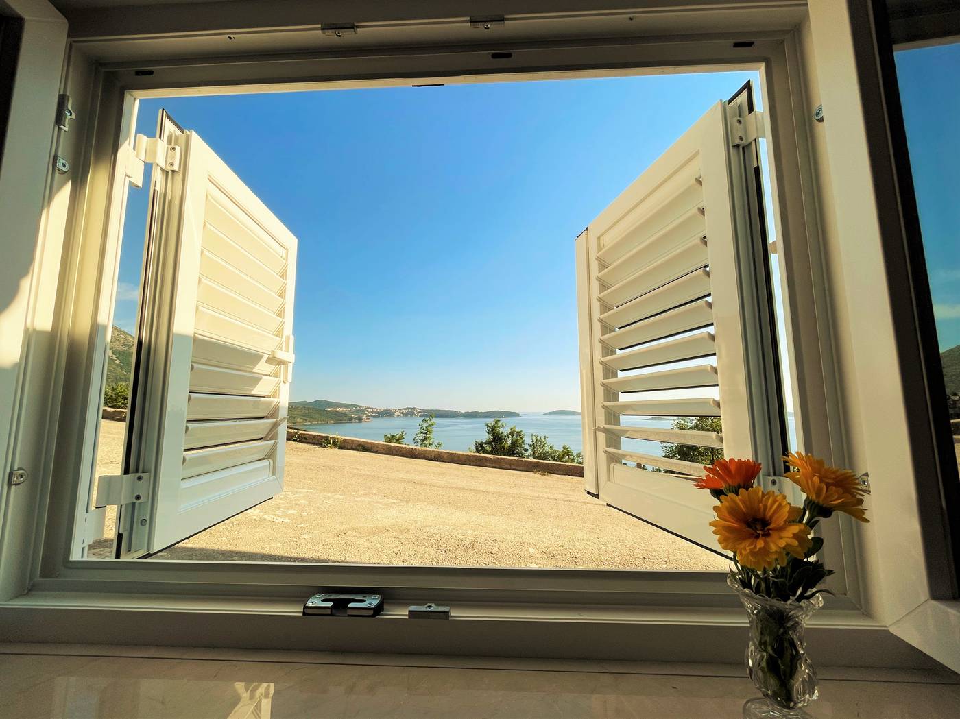 Villa-Sunset-Room-105