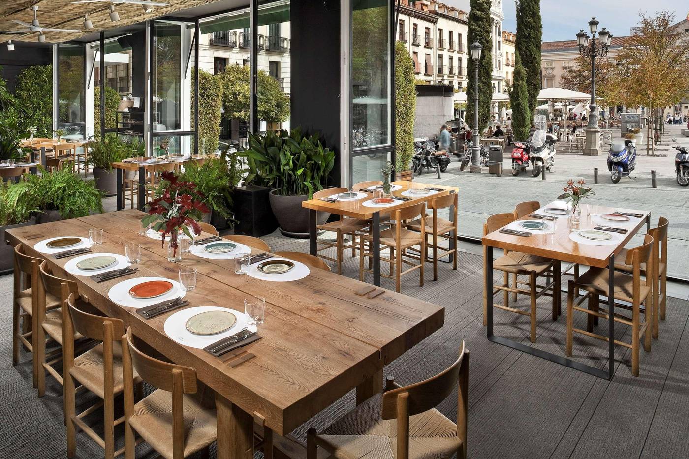 ME-Madrid-Reina-Victoria-Restaurant-44