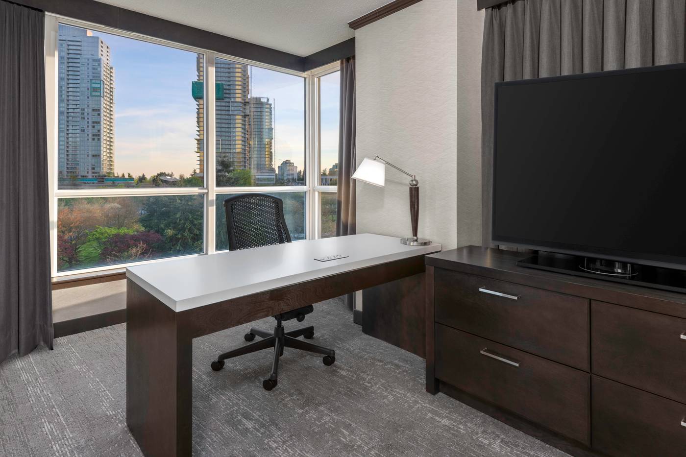 Hilton-Vancouver-Metrotown-Room-23