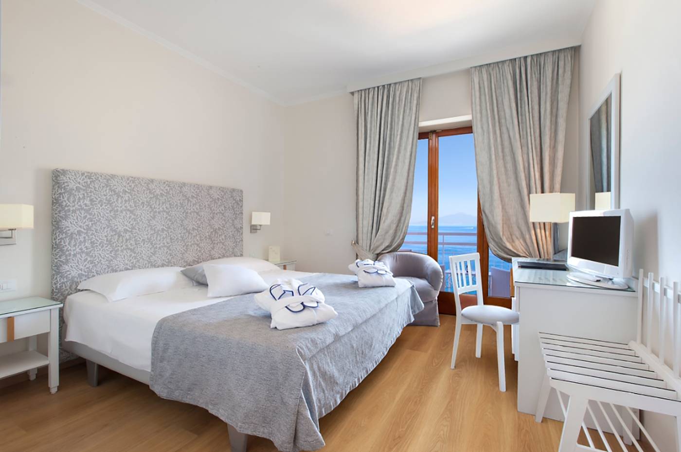 Hotel-Regina-Sorrento-Room-28