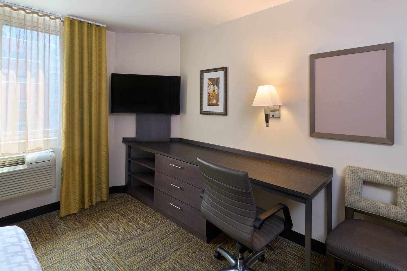 Candlewood-Suites-New-York-City--Times-Square-Room-21