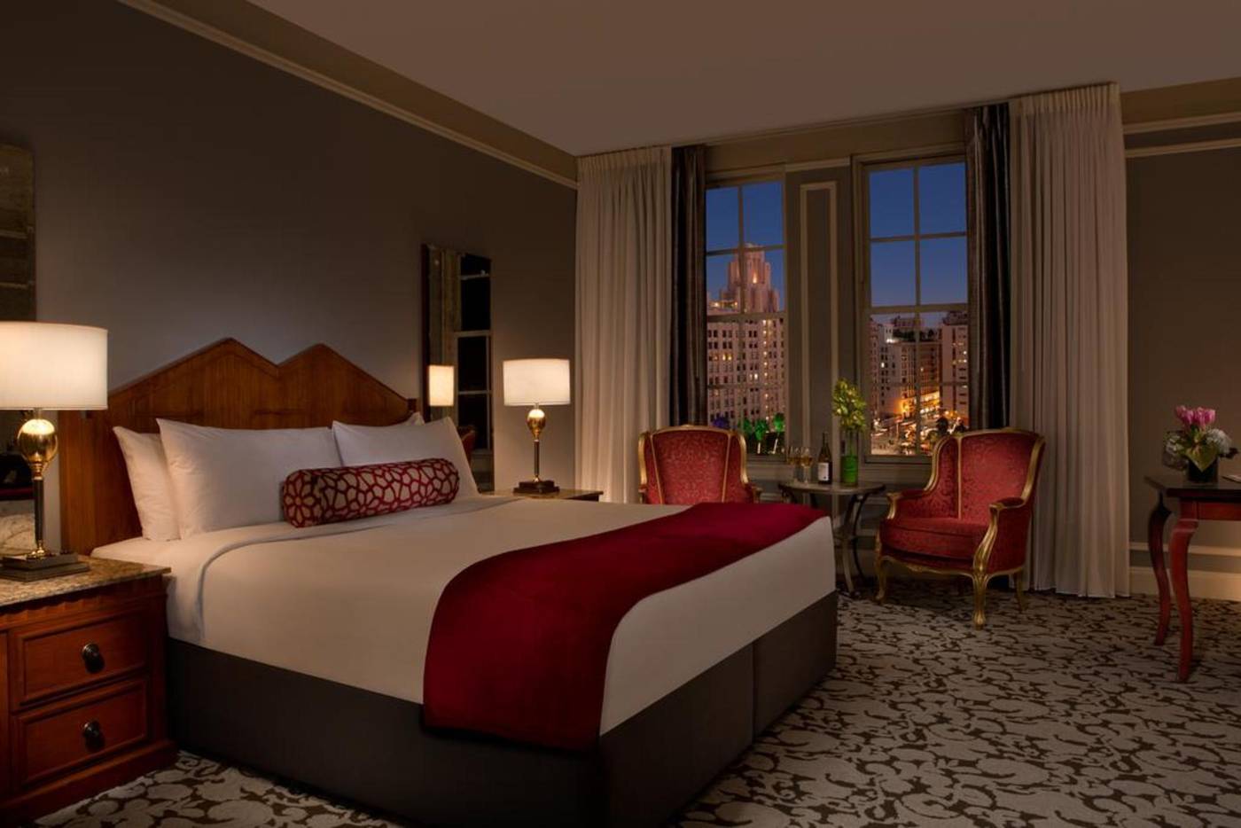 Millennium-Biltmore-Hotel-Los-Angeles-Room-19