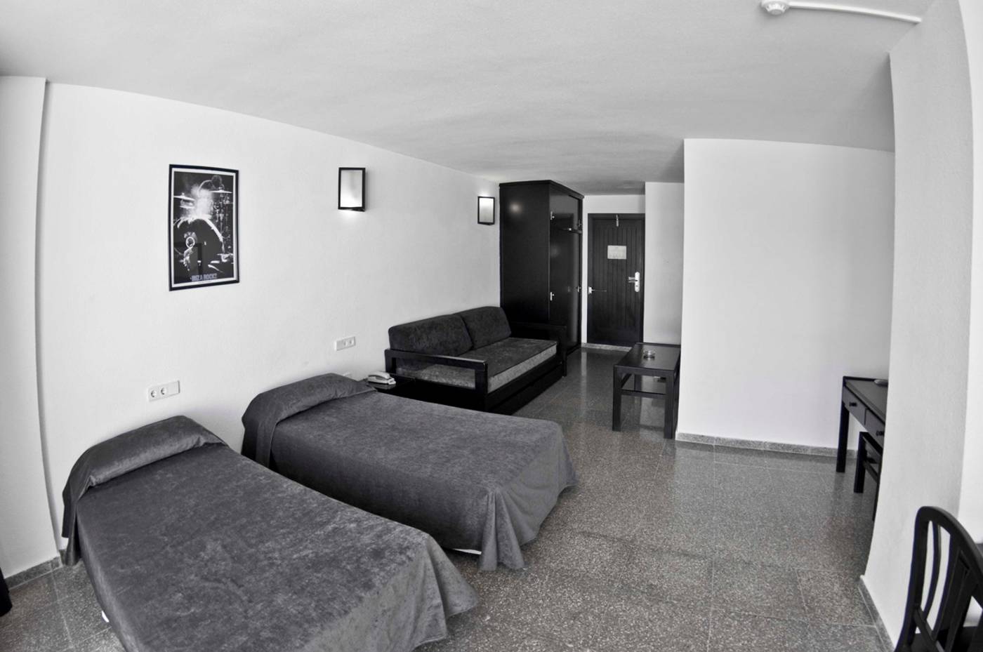 Ibiza-Rocks-Hotel-Room-39