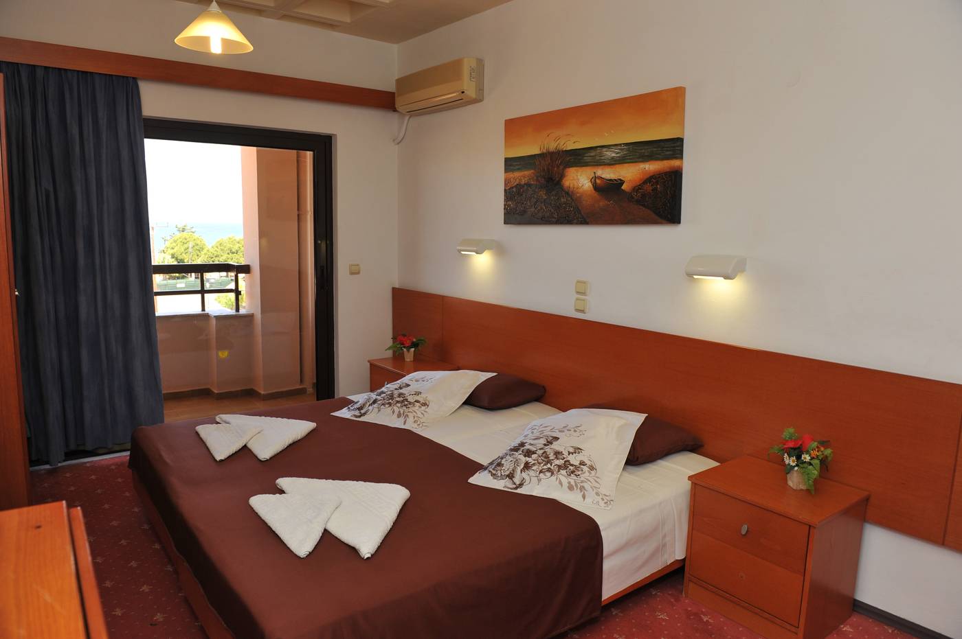 Heleni-Beach-Hotel-Room-21