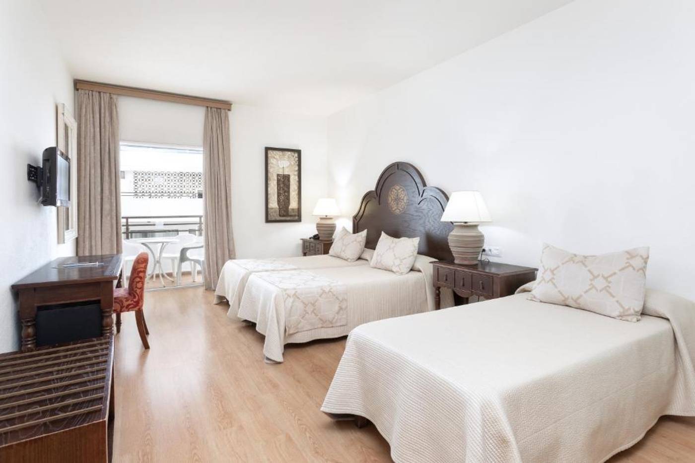 HC-Hotel-Magec-Room-18