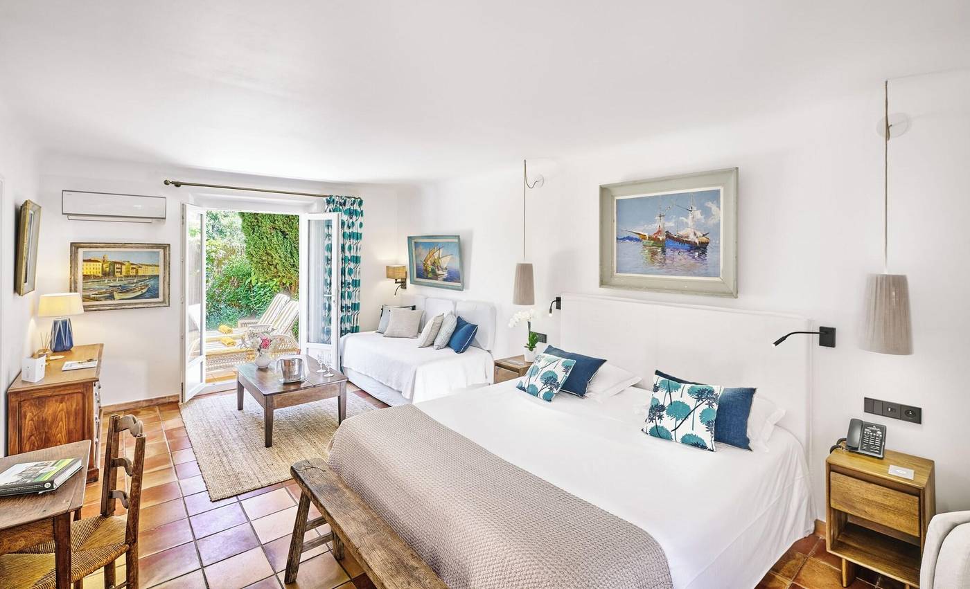 La-Ferme-D-Augustin-Room-26