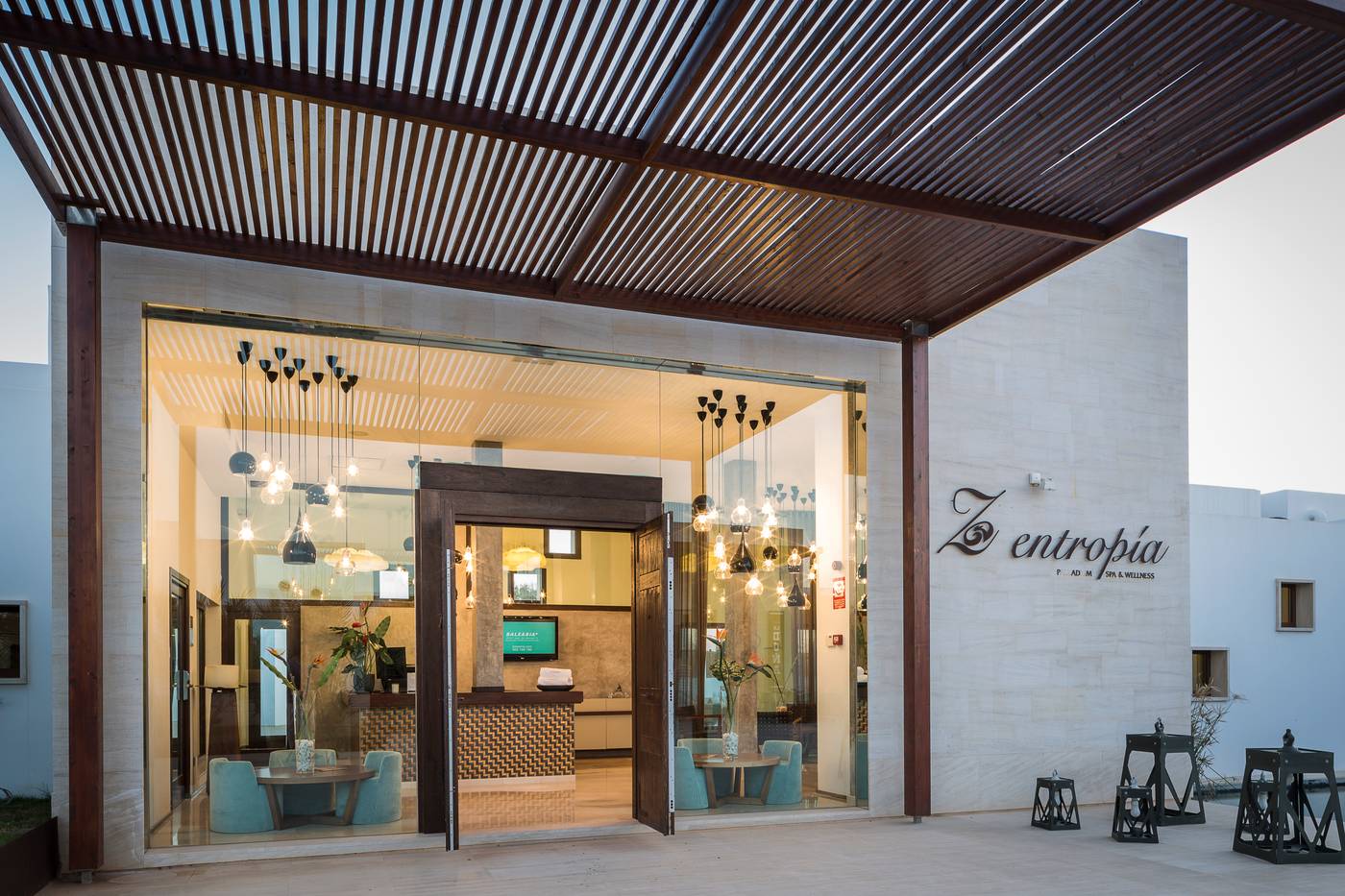 Grand-Palladium-Palace-Ibiza-Resort---Spa-Sports-and-Entertainment-65