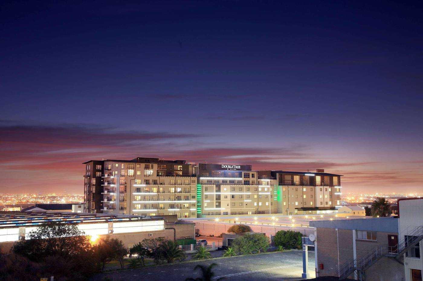 Doubletree-by-Hilton-Cape-Town-General-view-10