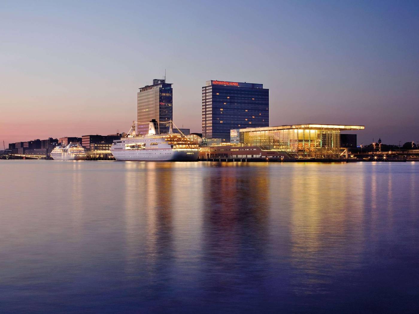 Movenpick-Amsterdam-City-General-view-57