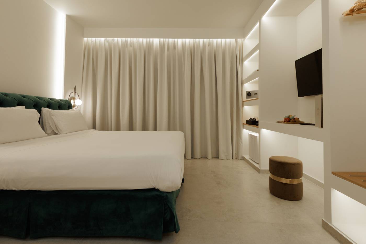 The-Alley-Hotel-Room-21