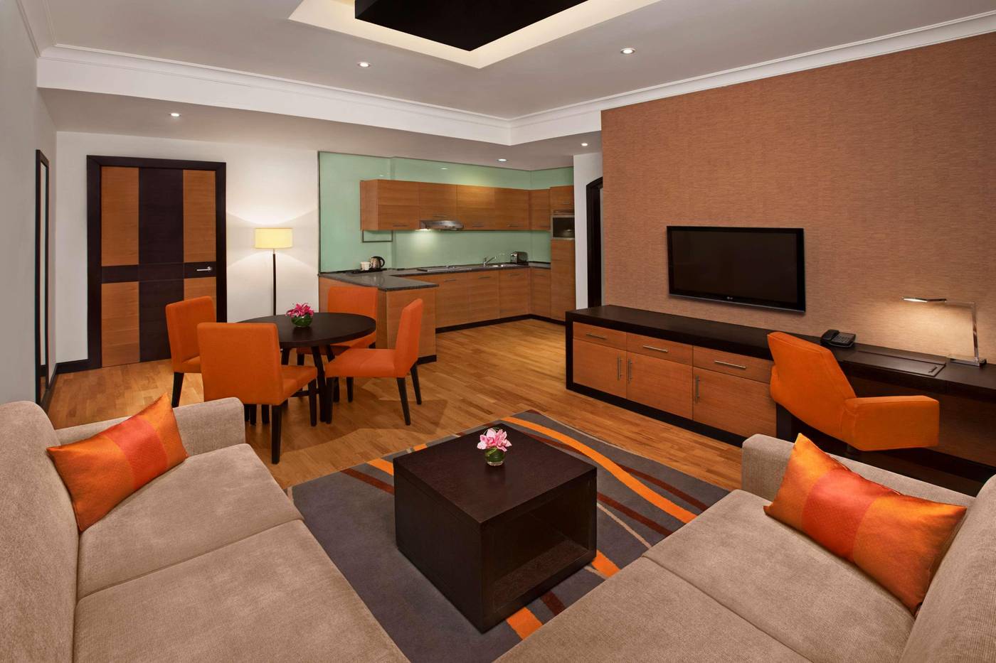 DoubleTree-by-Hilton-Hotel---Residences-Dubai-Room-15