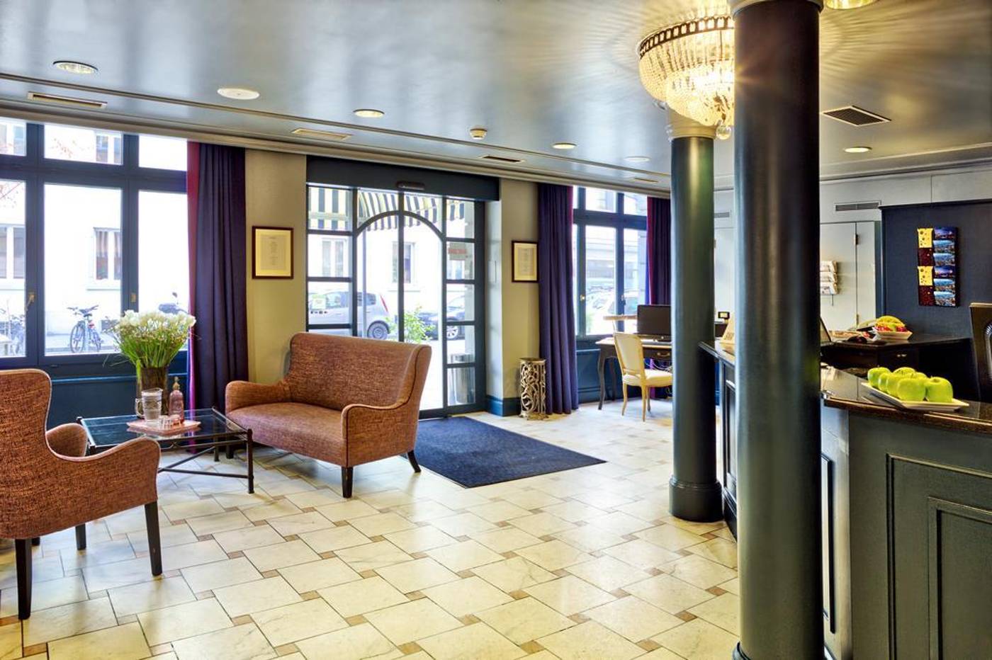Hotel Montana – contactless self check-in-Switzerland-ZURICH-Lobby-5