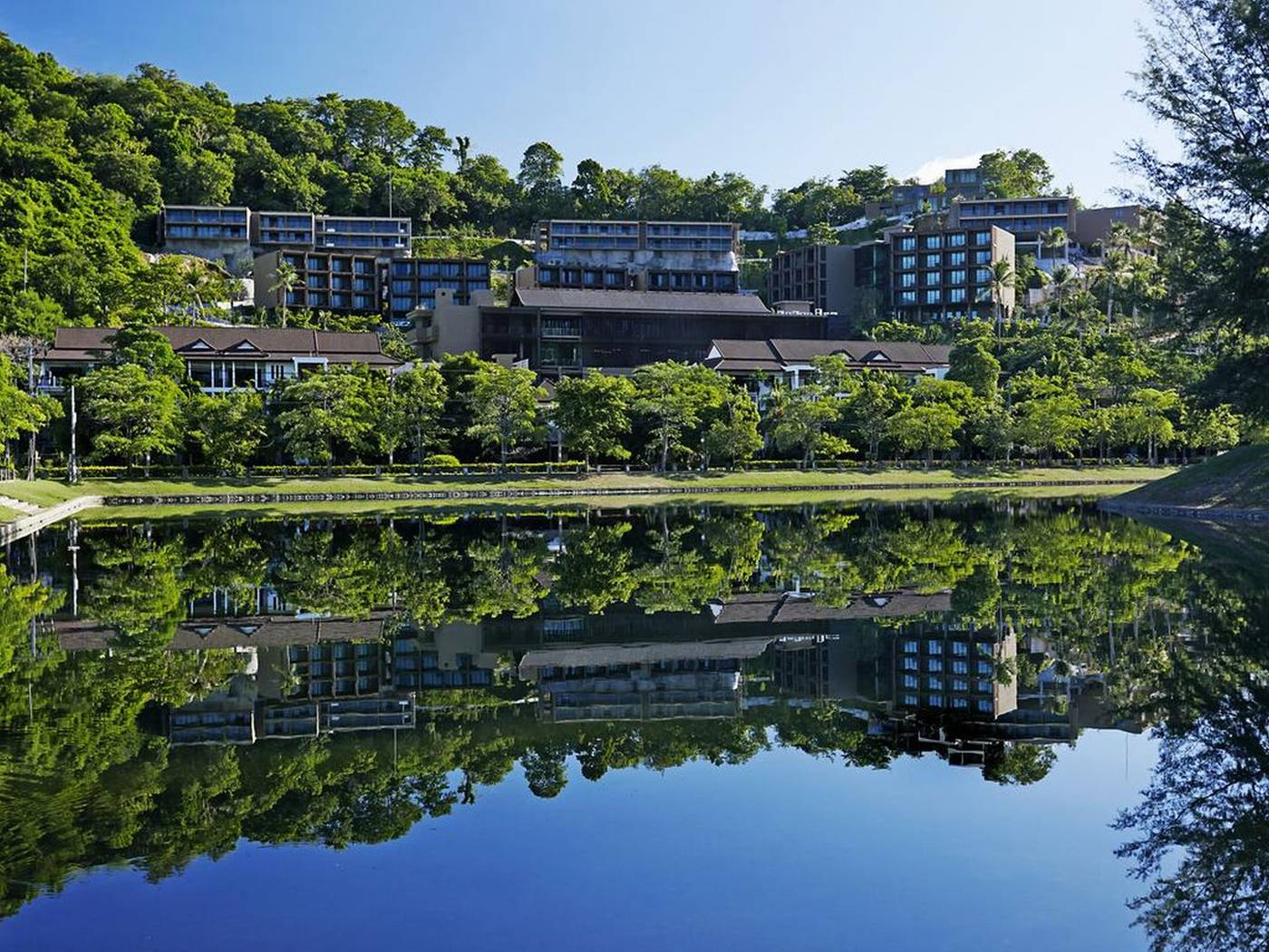 Sunsuri-Phuket-Pool-12