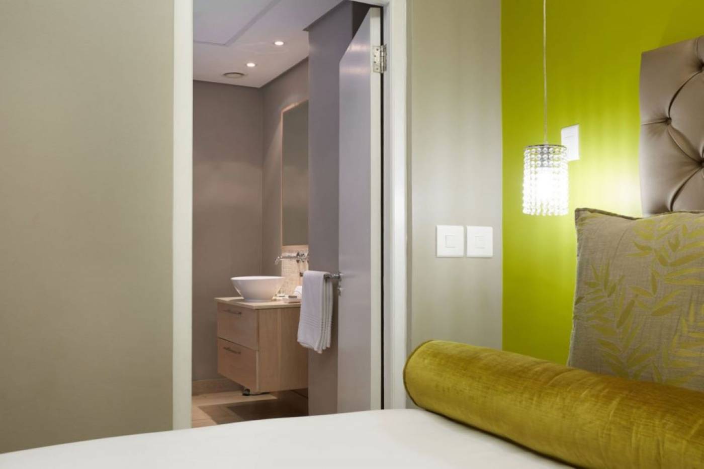 Mandela-Rhodes-Place-Hotel---Spa-Room-45