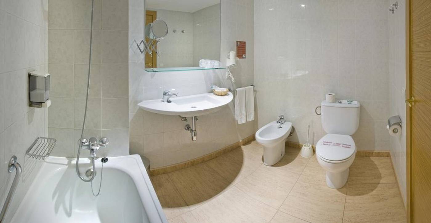 Sumus-Hotel-Stella---Spa---Adults-Recommended-Room-32