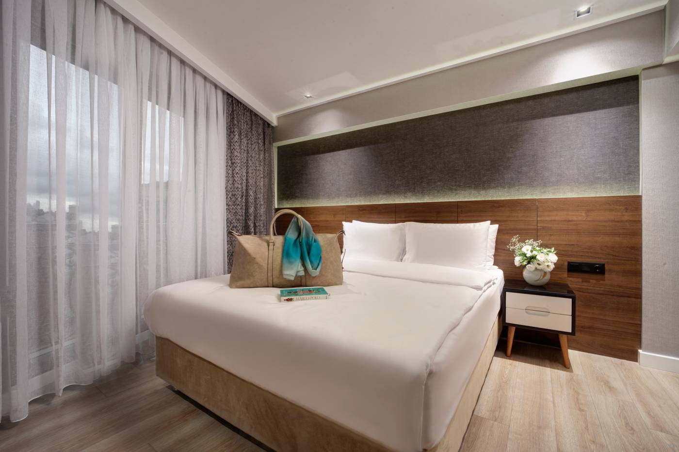 Dora-Pera-Hotel-Room-20