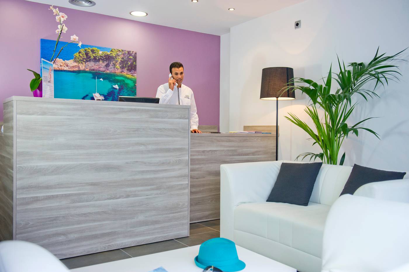 Pierre---Vacances-Estartit-Lobby-15