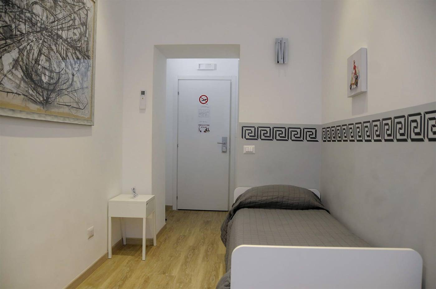Roma-Vespahouse-Room-32