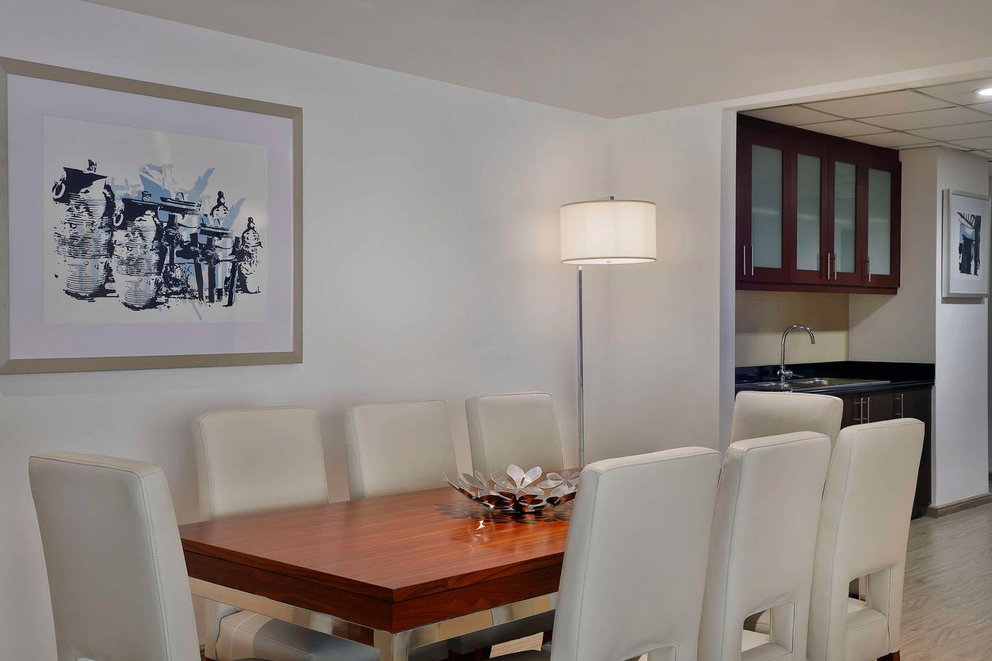 Hilton-Dubai-The-Walk-Room-62