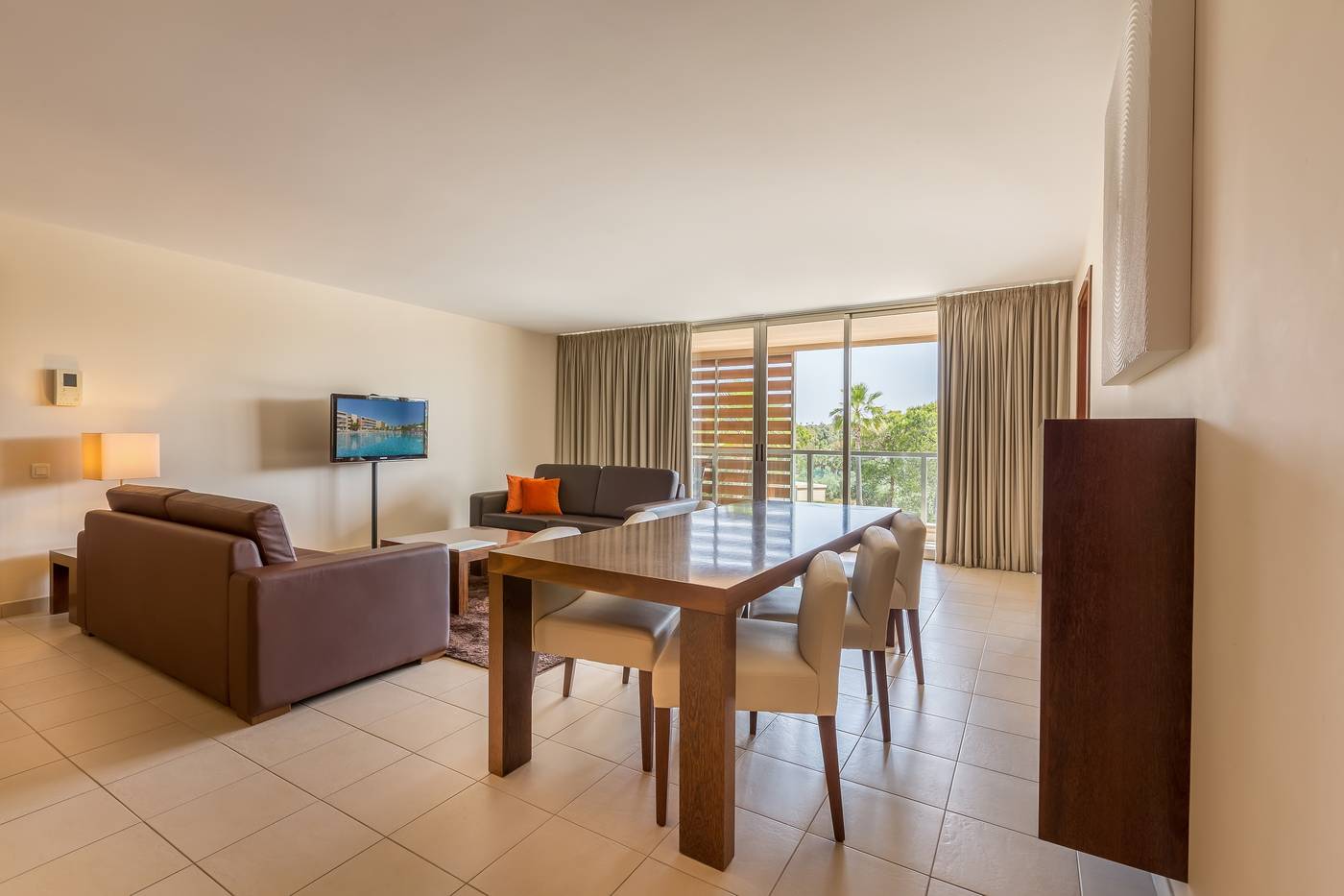 Salgados-Vila-das-Lagoas-Room-14