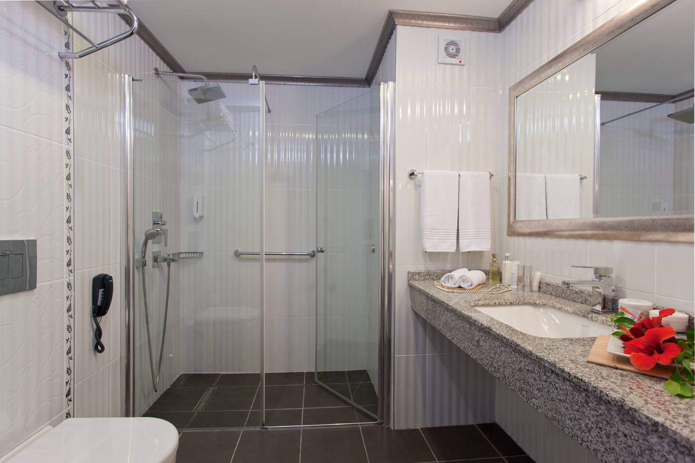 Xperia-Grand-Bali-Room-16