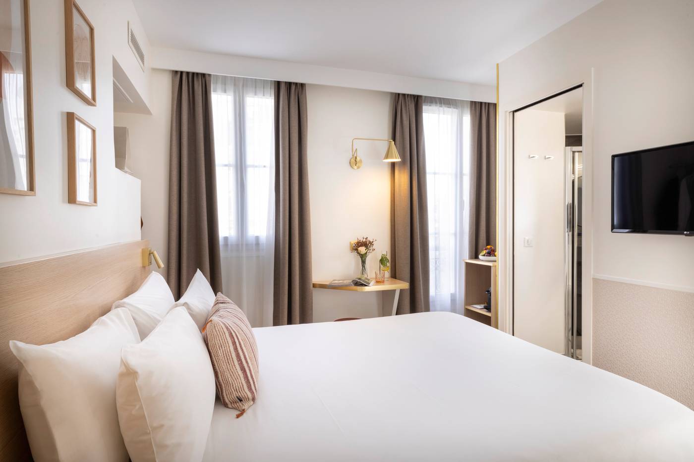 Bailli-de-Suffren-Room-4