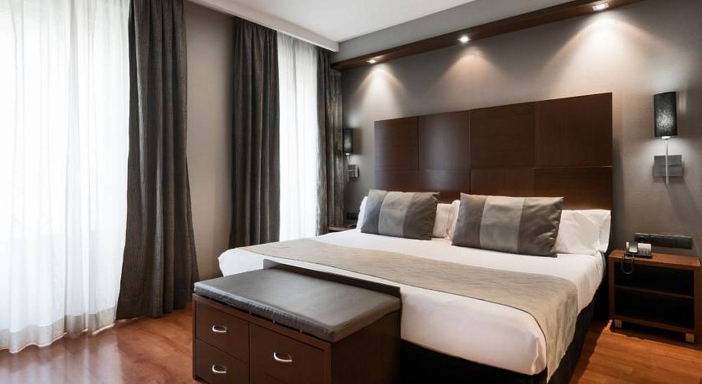 Catalonia-Goya-Room-30