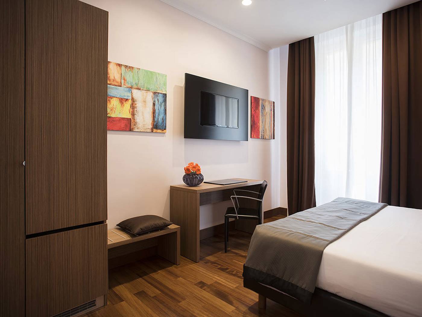 Rome-Art-Hotel-Room-11